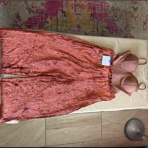 Brand New! Never Worn! Classy bodysuit, matching polyester pants & accessories!